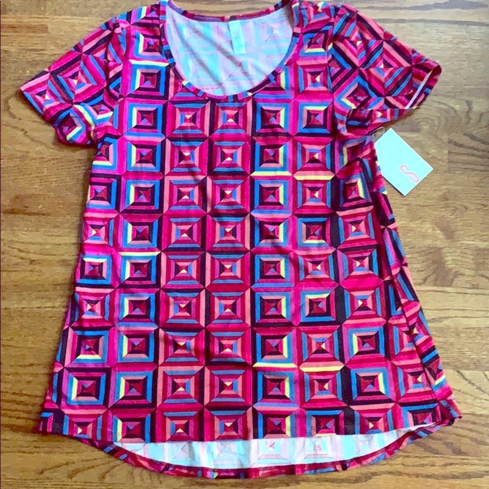 NWT LuLa Roe Colorful Classic Small Tee